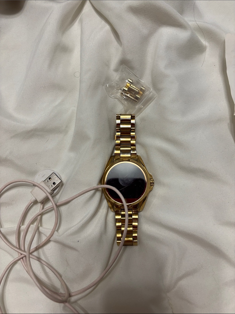 MICHAEL KORS Gold Smartwatch with Metal Link Band